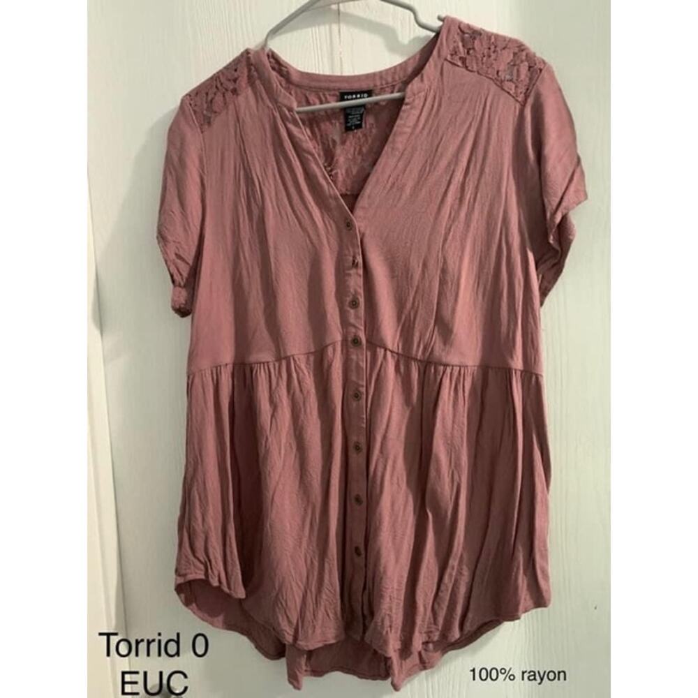 Torrid Short Sleeve Blouse Top Shirt size 0